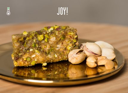 This treat consists of figs, pistachios, cashews, raisins, sunflower, agave, orange and 10mg of CBD