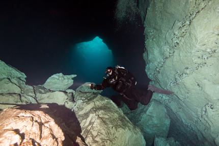 Kilsby Sinkhole, Australia