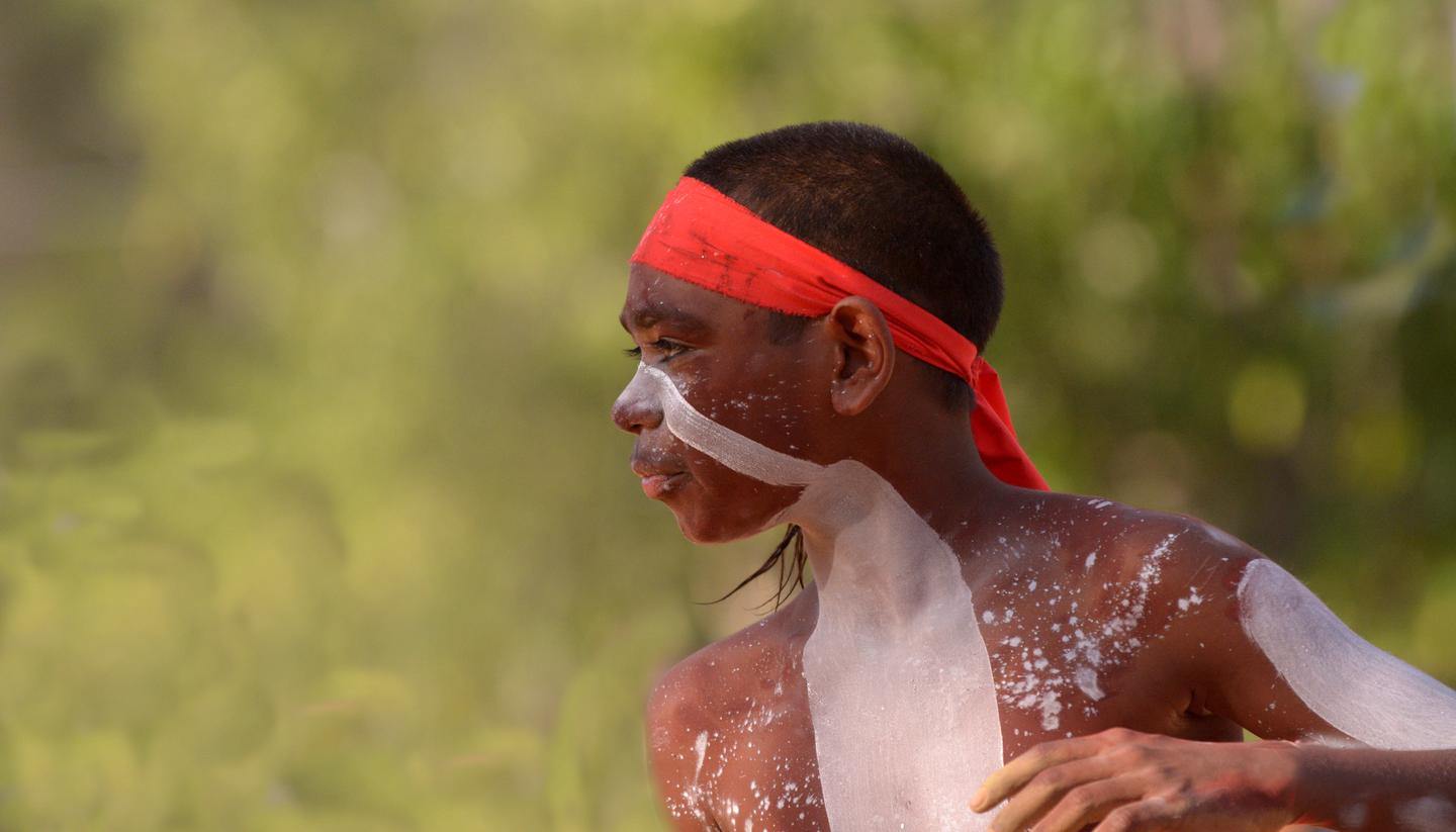 Should ‘we’ visit indigenous communities? - shu-Australia-Northern-Teritory-Arnhem-Aboriginal-Man-Dancing-1438945541-1440x823