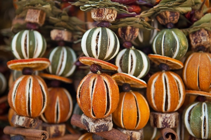 Dried fruit ornaments